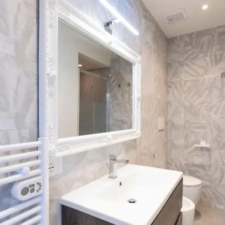 Central By Interhome Apartman